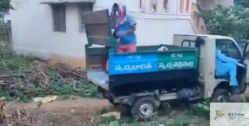 AP Government uses the swachh Bharath vehicles for carona patients.