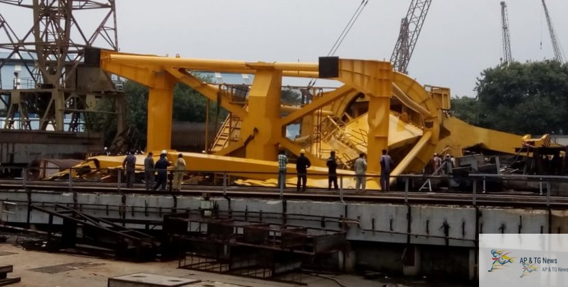 Hindustan Shipyard crane accident in Visakhapatnam